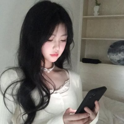 车场 海报
